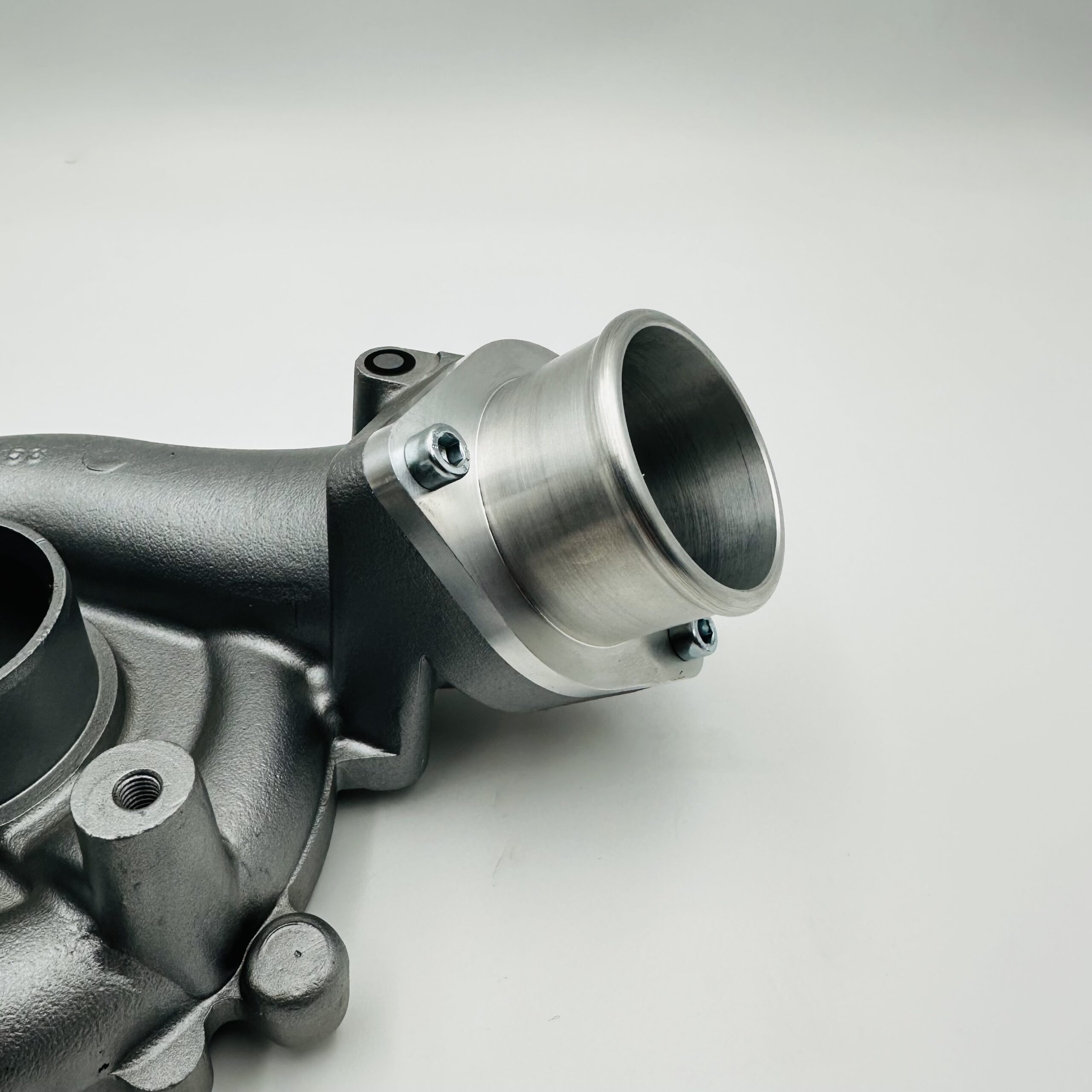 BMW M57 sisselaskeadapter CNC alumiiniumist